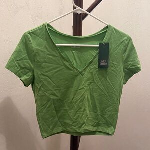 NWT Wild Fable Vivid Green V-Neck Crop Top